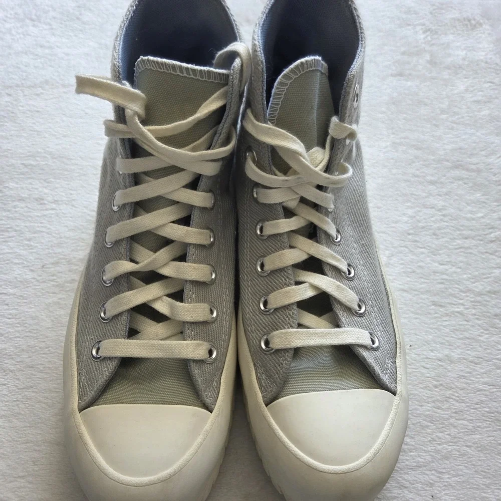 Converse High Top Canvas Lugged platform Sneakers in Light Gray and Cream